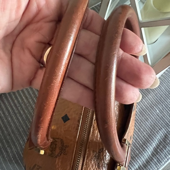 MCM Leather-Trimmed Visetos Boston Tote Bag Authentic EUC  + unbranded dust bag - Picture 15 of 16